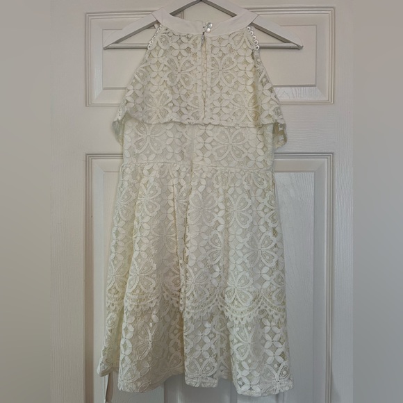 Girls White Lace Dress - Picture 2 of 3
